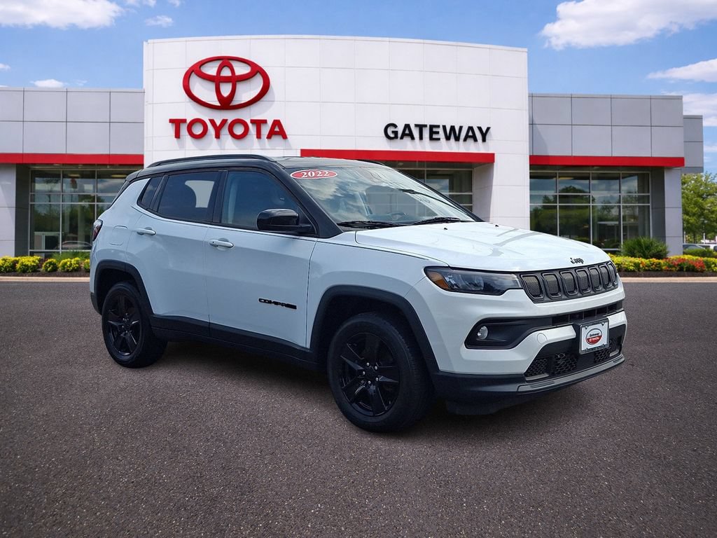 Used 2022 Jeep Compass Latitude w/ Convenience Group AWD/4WD image 3