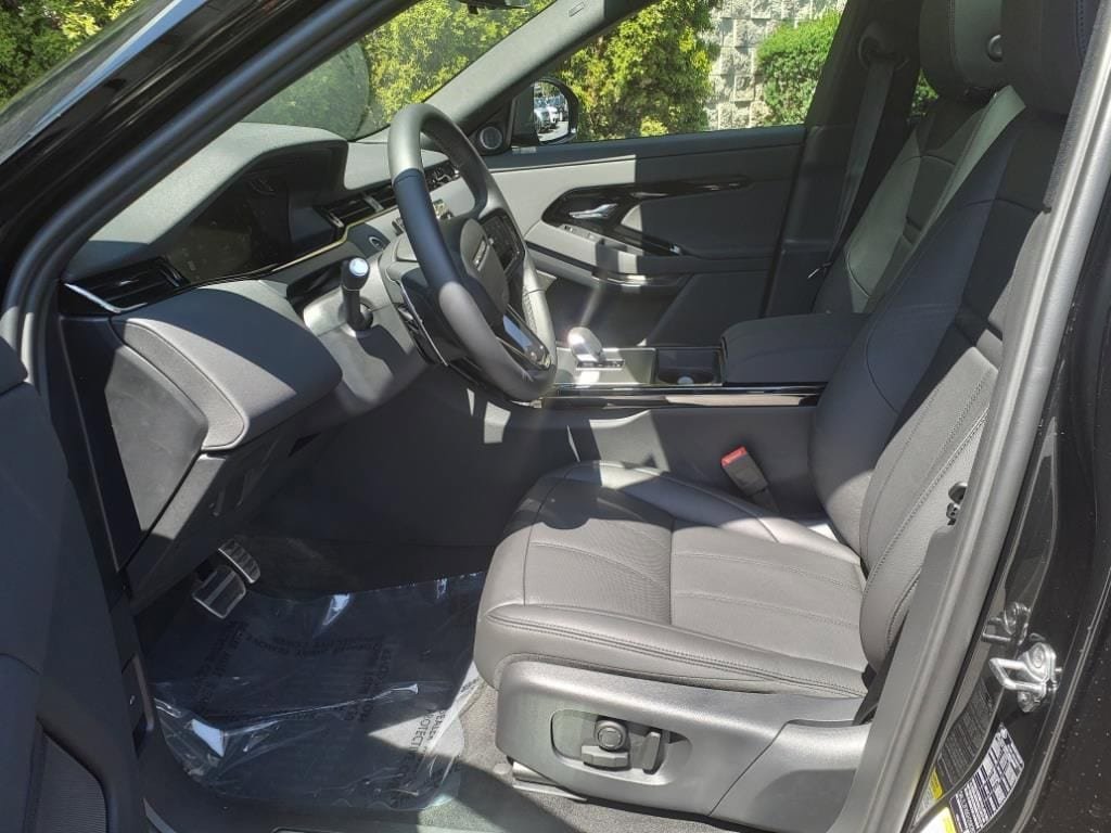 New 2025 Land Rover Range Rover Evoque Dynamic SE AWD/4WD image 7