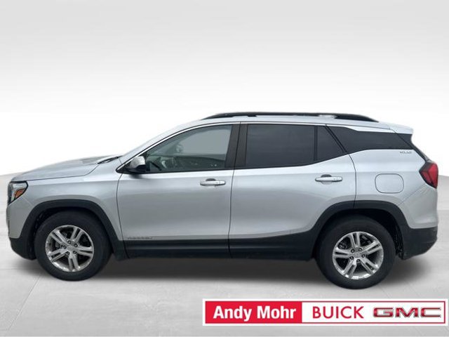 Used 2021 GMC Terrain SLE w/ Driver Convenience Package FWD image 3