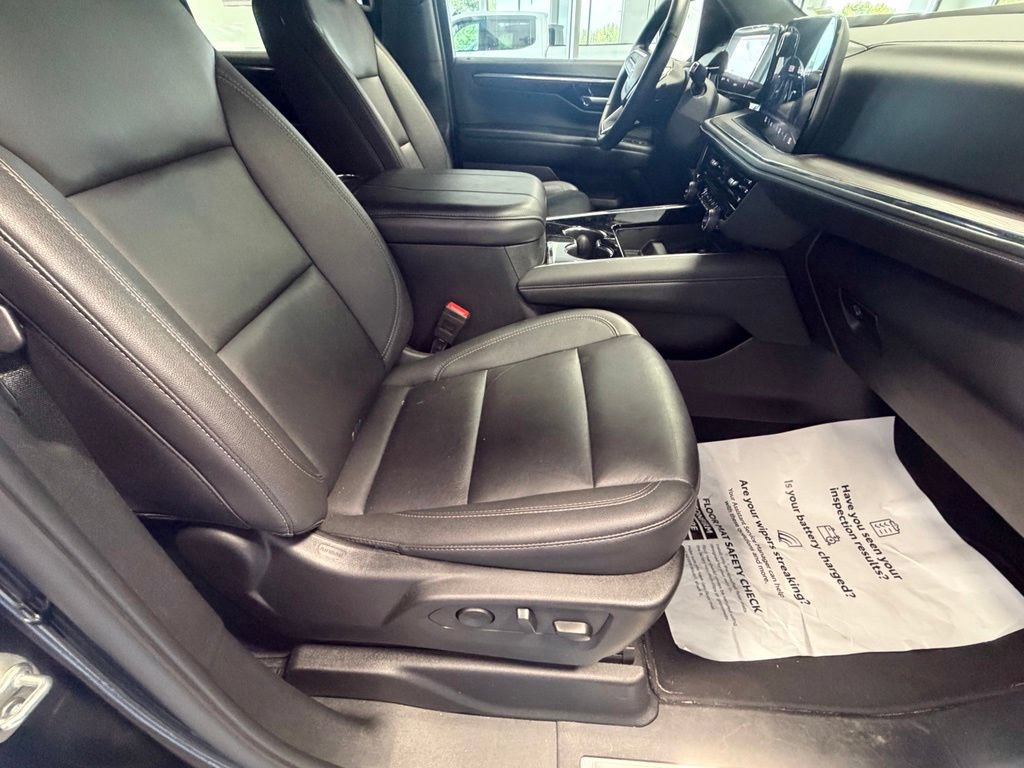 Used 2025 Chevrolet Tahoe LT AWD/4WD image 46