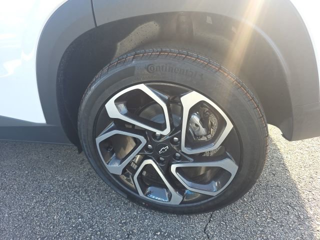 New 2026 Chevrolet Trax RS w/ Driver Confidence Package FWD image 13