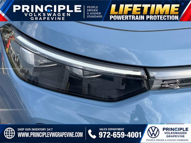 Used 2025 Volkswagen Tiguan SE R-Line AWD/4WD image 8