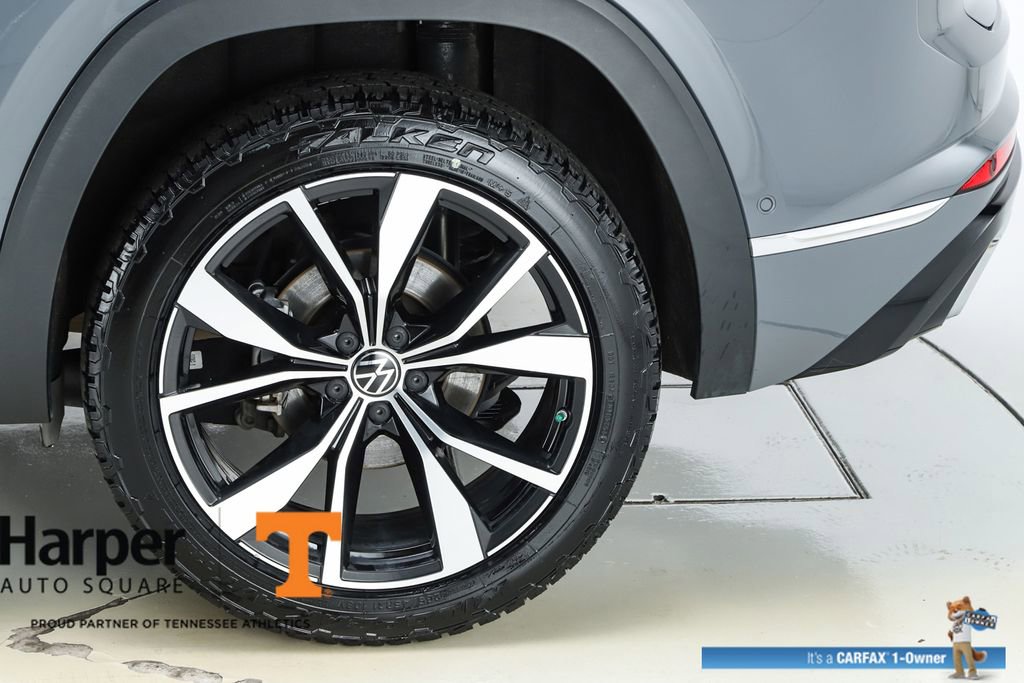 Used 2024 Volkswagen Atlas Cross Sport SEL Premium R-Line image 6