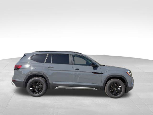 New 2026 Volkswagen Atlas Peak Edition AWD/4WD image 1