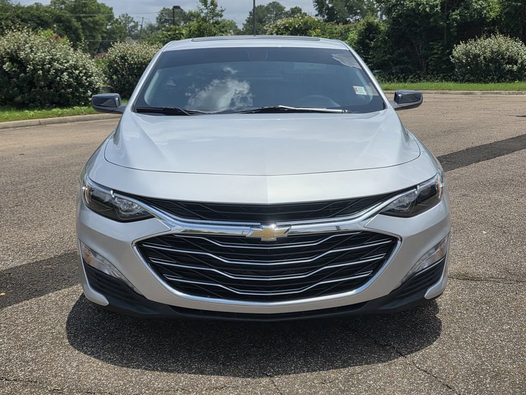 Certified 2022 Chevrolet Malibu LT FWD image 2