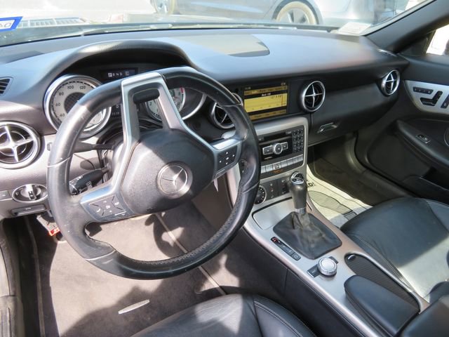 Used 2012 Mercedes-Benz SLK 350 image 9