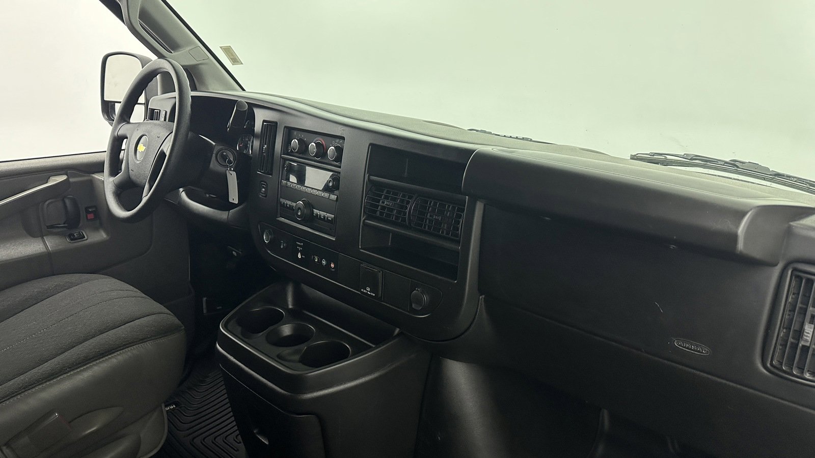 Used 2023 Chevrolet Express 2500 w/ Driver Convenience Package RWD image 15