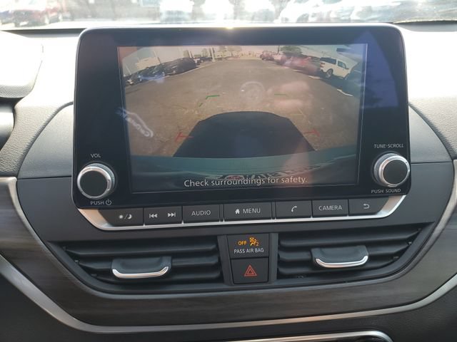 Used 2024 Nissan Altima 2.5 SV FWD image 17