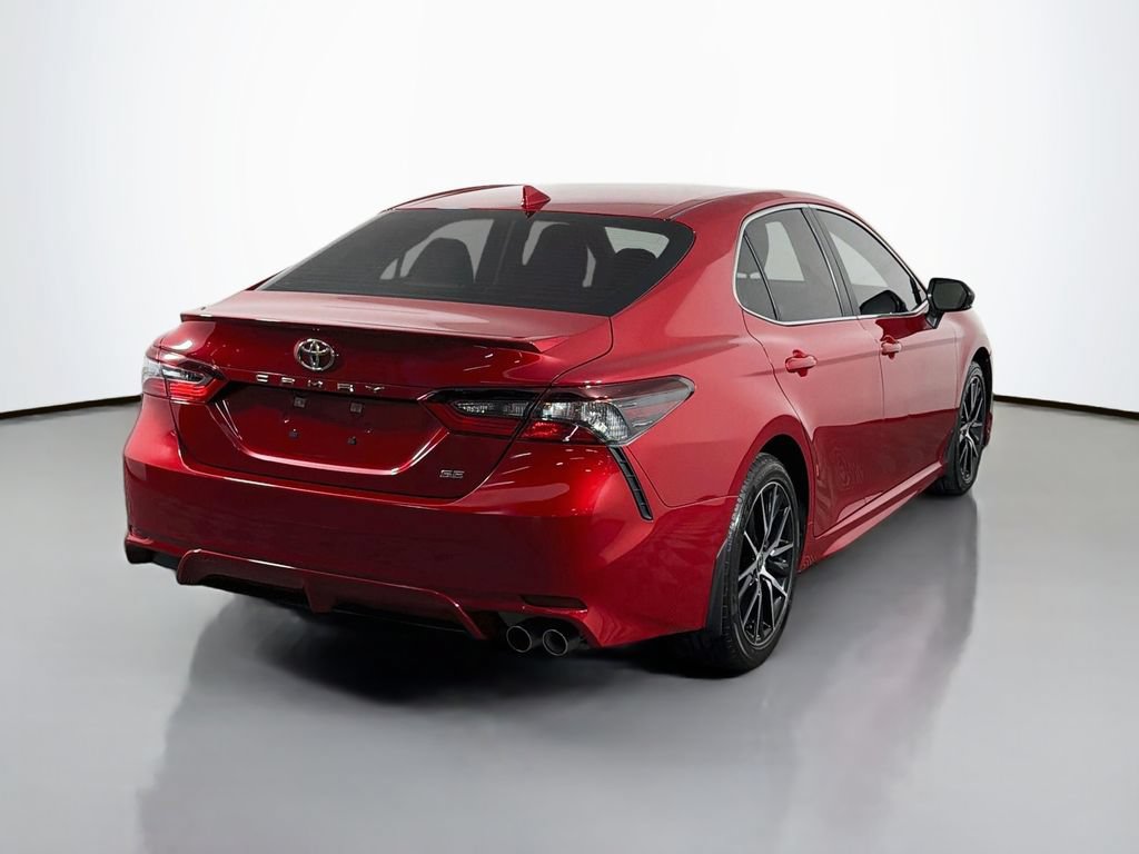 Used 2023 Toyota Camry SE FWD image 5