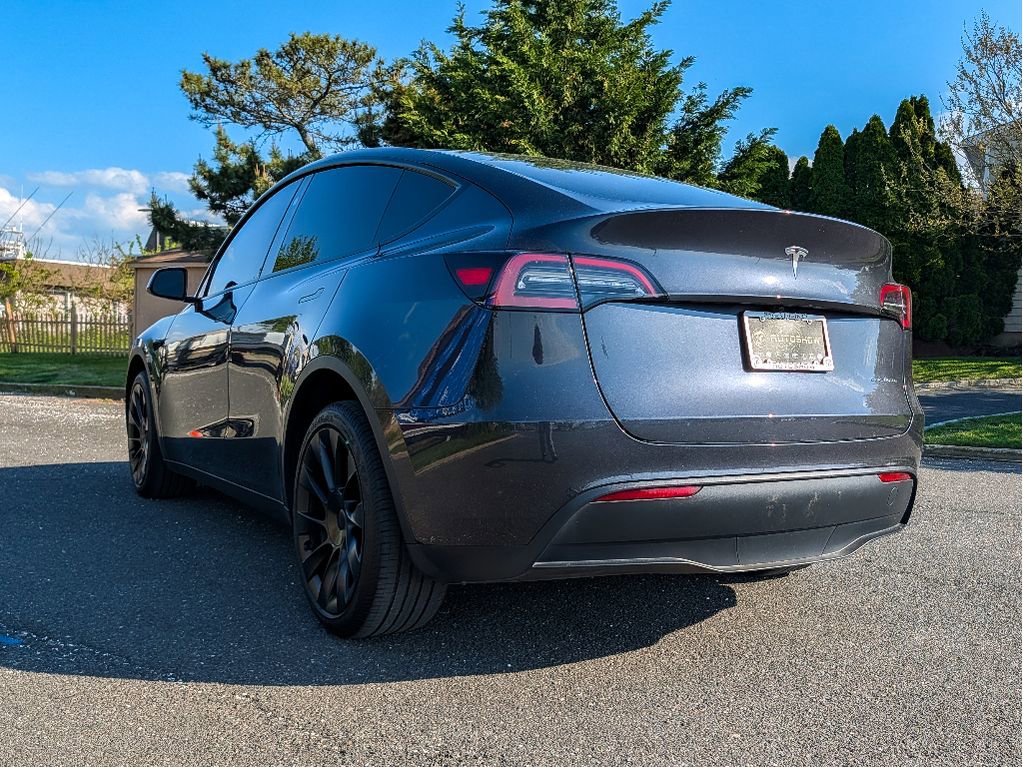 Used 2024 Tesla Model Y Long Range AWD/4WD image 7