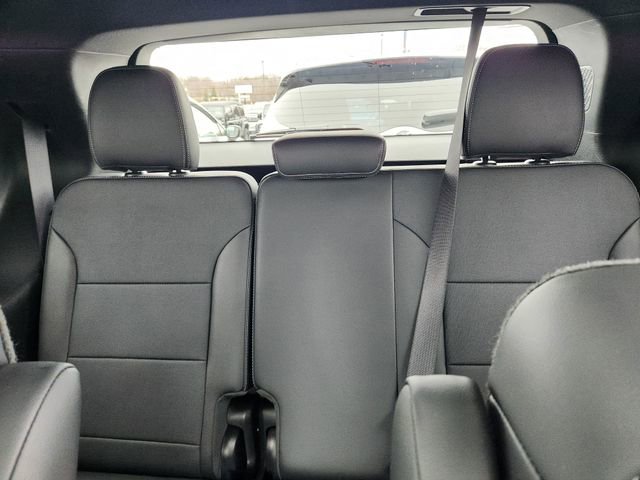 Used 2025 Buick Enclave Preferred image 8