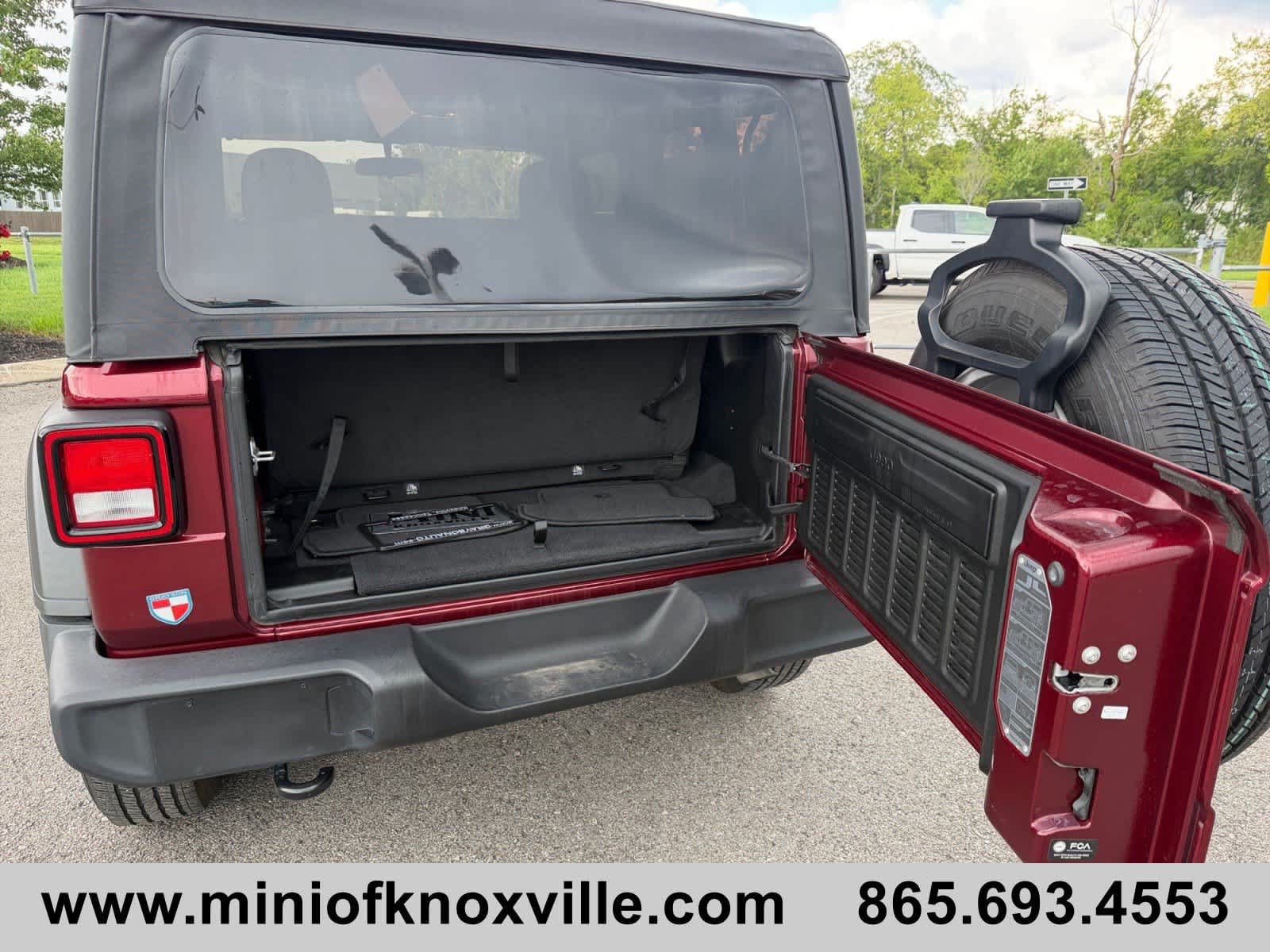 Used 2021 Jeep Wrangler Sport AWD/4WD image 18