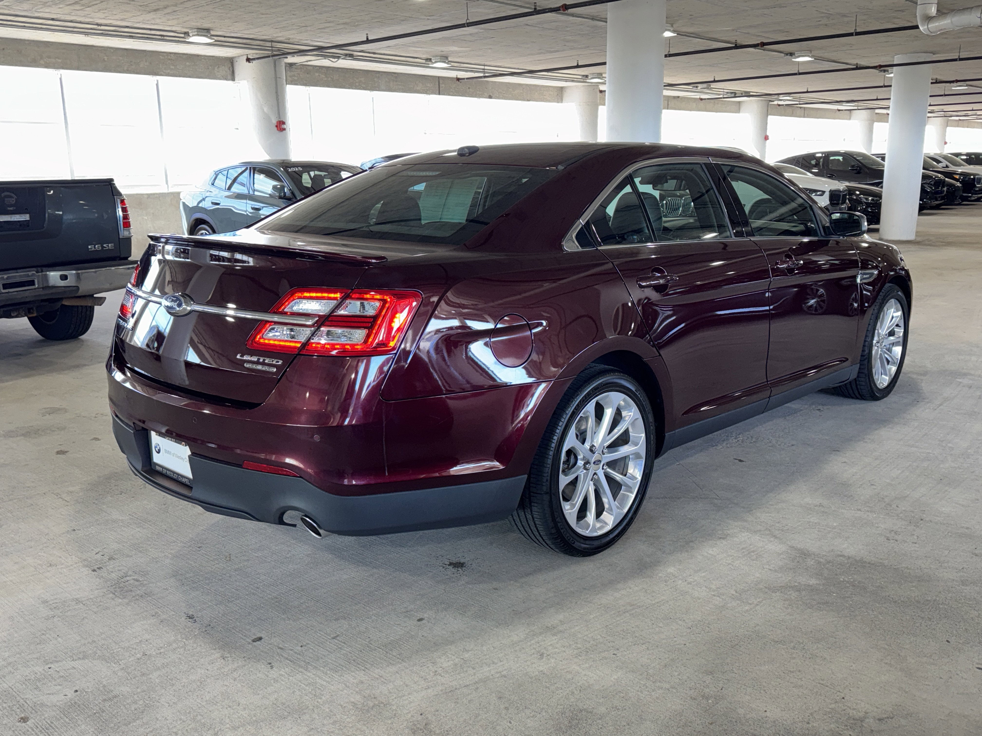 Used 2018 Ford Taurus Limited image 8