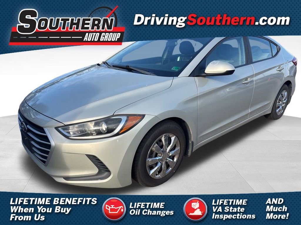 Used 2017 Hyundai Elantra SE image 1
