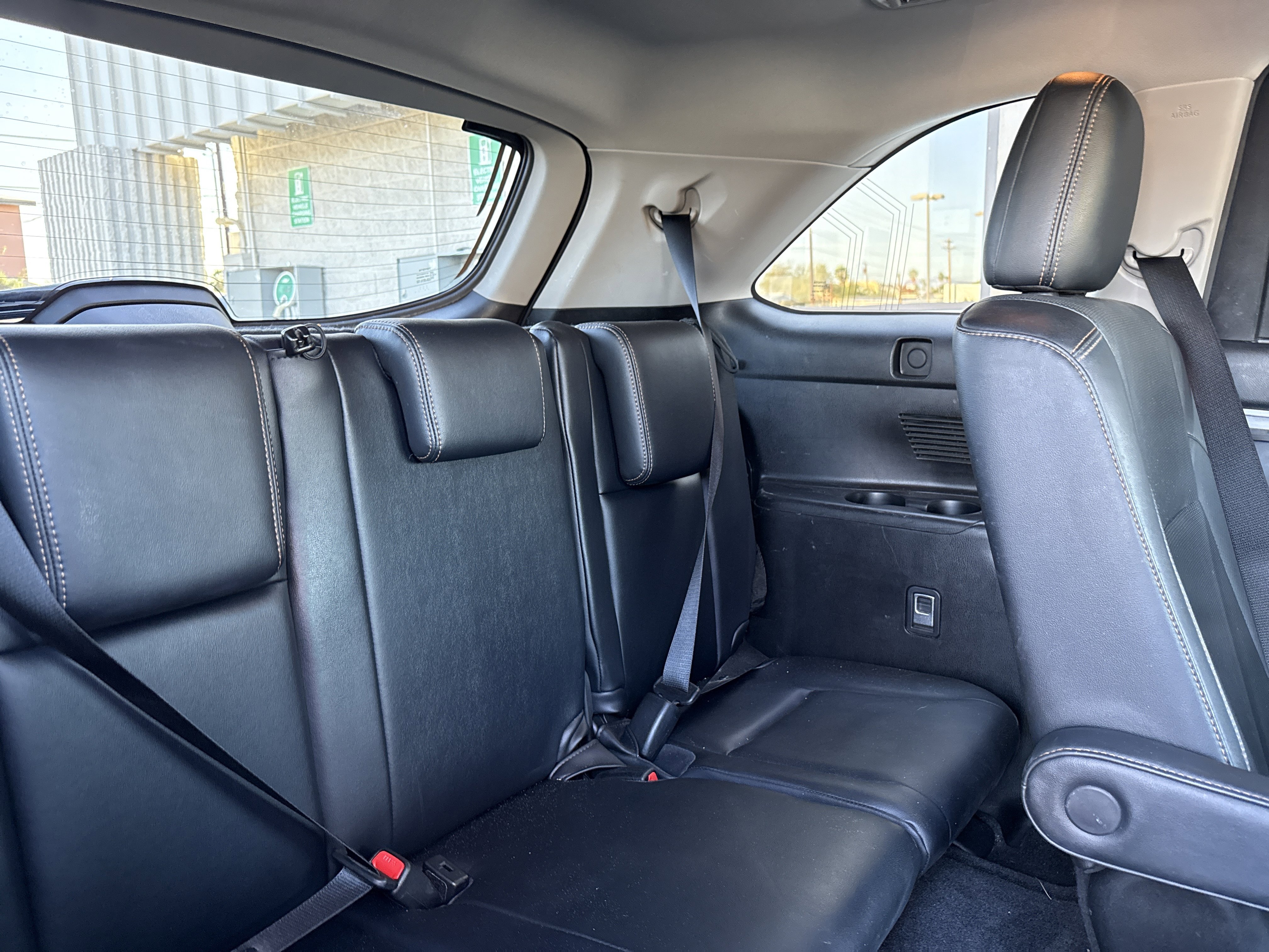 Used 2017 Toyota Highlander Limited image 49