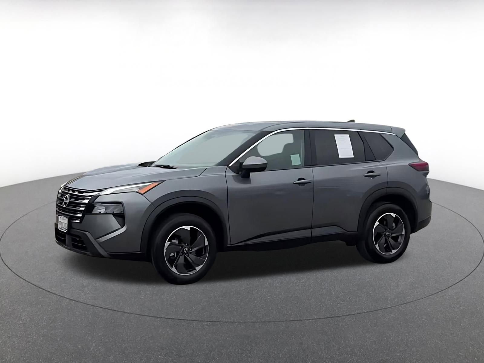 Used 2025 Nissan Rogue SV image 8