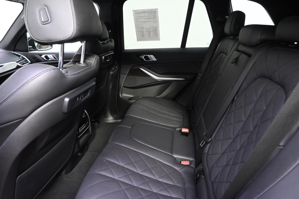 Used 2023 BMW X5 xDrive40i AWD/4WD image 21