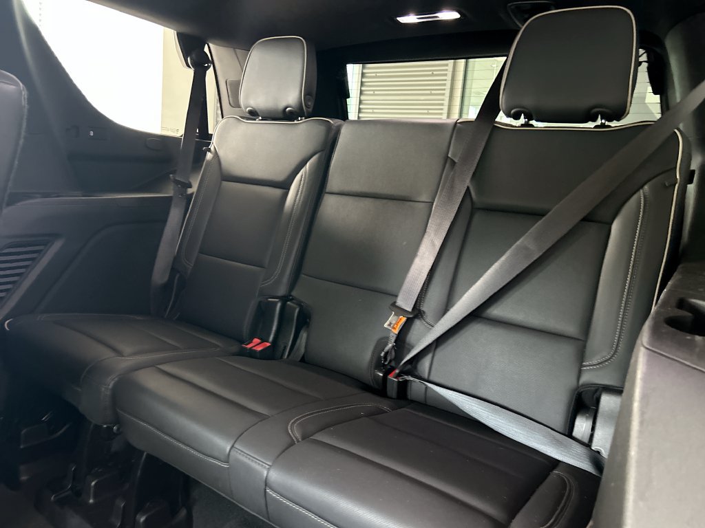 Used 2024 GMC Yukon SLT RWD image 39