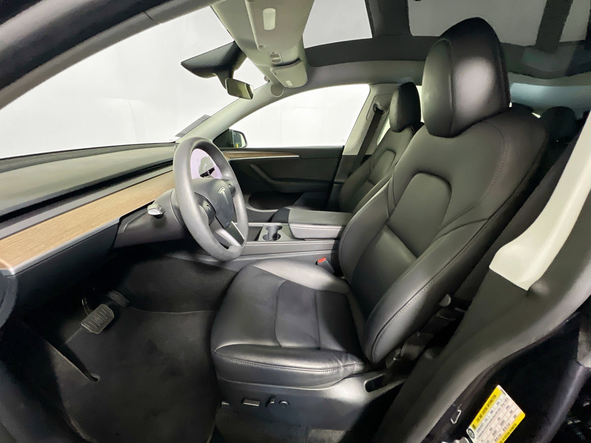 Used 2024 Tesla Model Y Long Range image 14