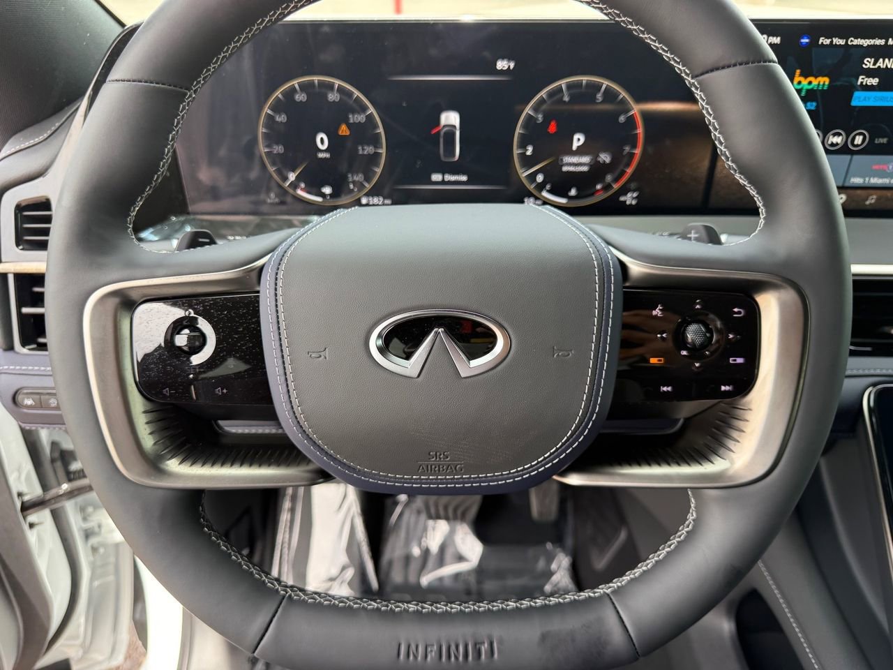 New 2026 INFINITI QX80 4WD image 15