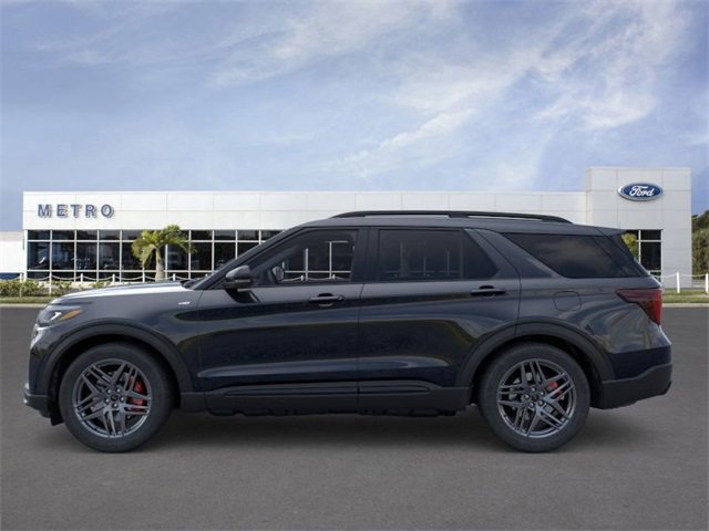 New 2026 Ford Explorer ST-Line w/ ST-Line Street Pack image 3
