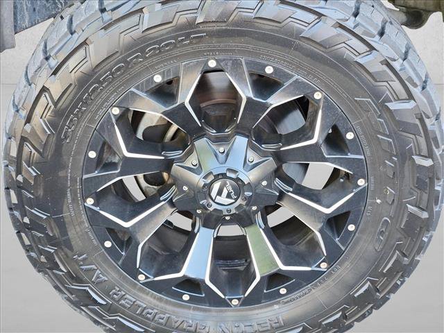 Used 2014 RAM 2500 Laramie w/ Black Appearance Group AWD/4WD image 28