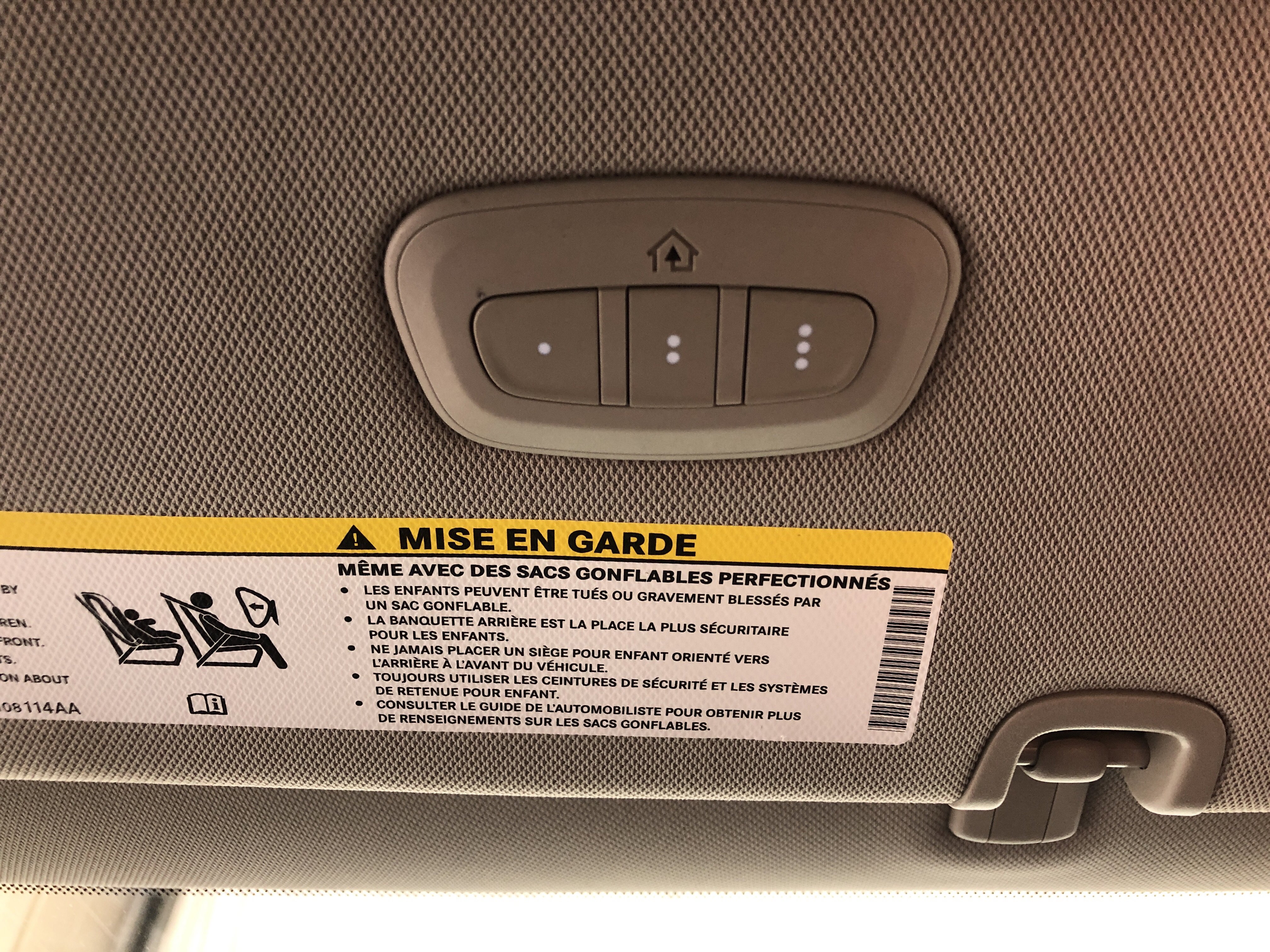 Certified 2024 Chrysler Pacifica Limited FWD image 25