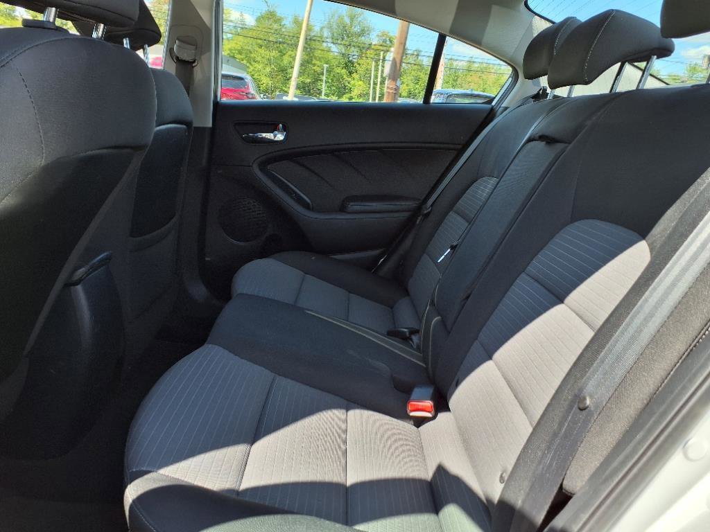 Used 2016 Kia Forte LX w/ LX Popular Plus Package image 28