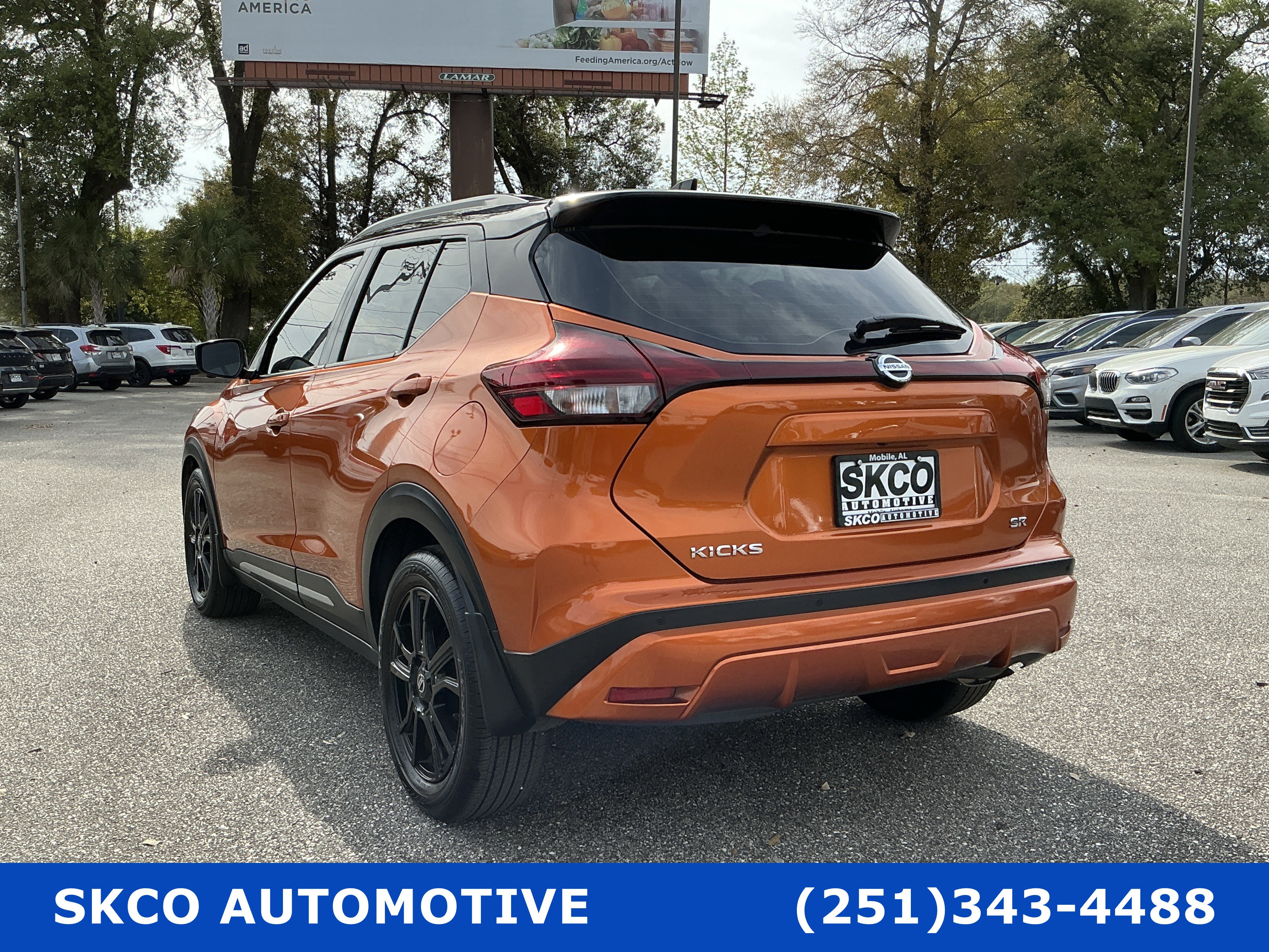 Used 2021 Nissan Kicks SR FWD image 3