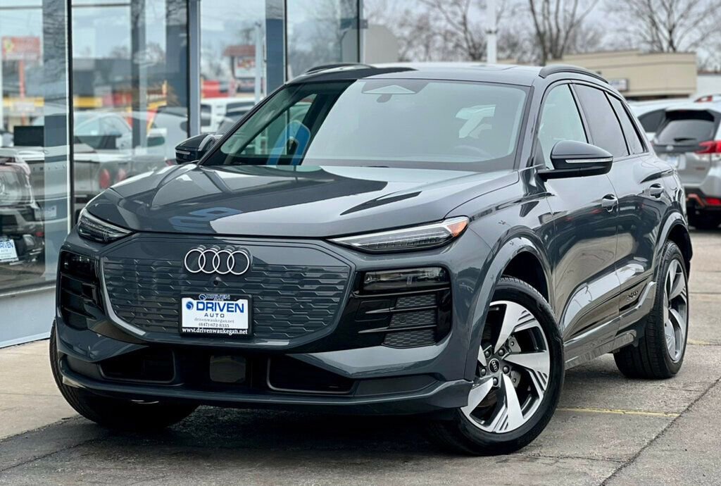 Used 2025 Audi Q6 e-tron Premium Plus w/ Premium Plus image 37
