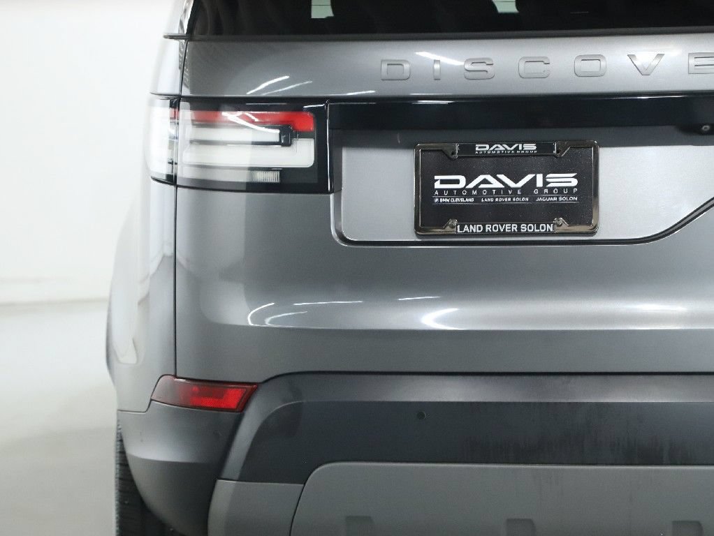Used 2017 Land Rover Discovery SE AWD/4WD image 48