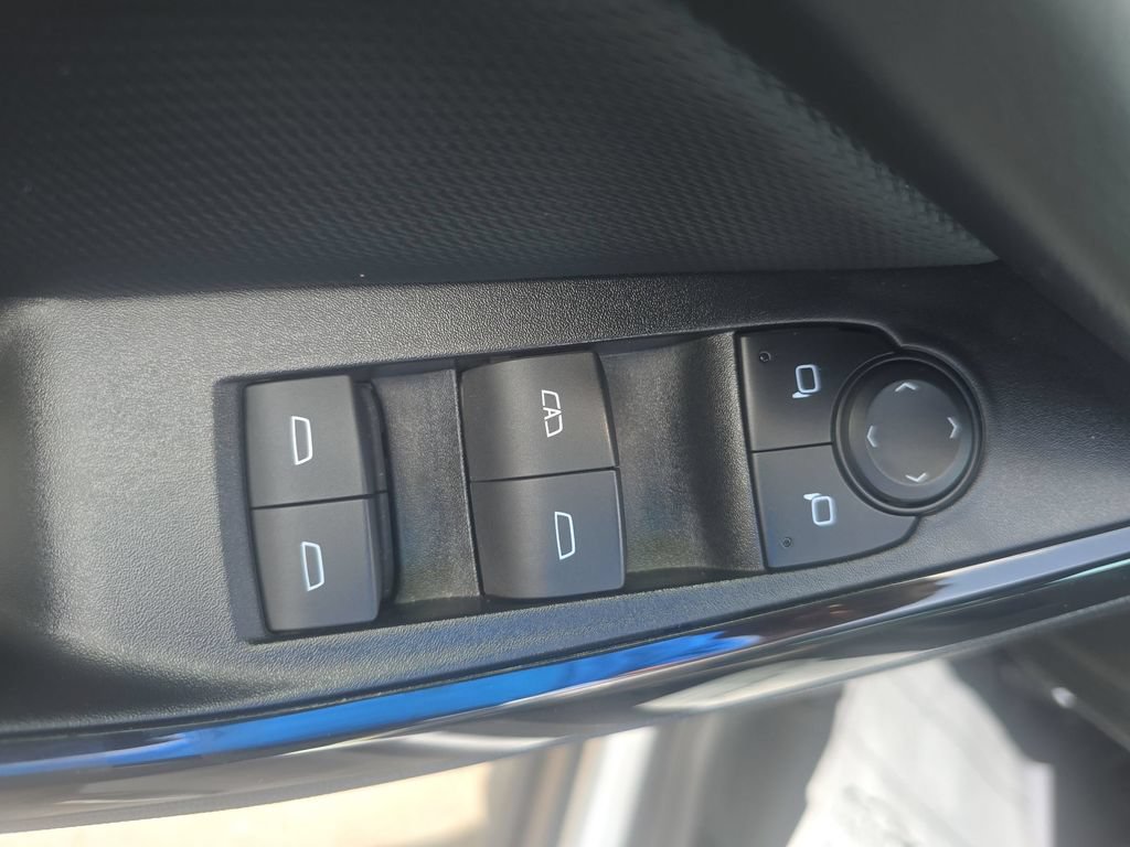 Used 2025 Chevrolet Equinox LT w/ Convenience Package II AWD/4WD image 35