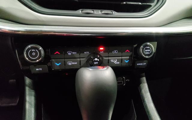 Used 2023 Jeep Compass Limited w/ Elite Group AWD/4WD image 30