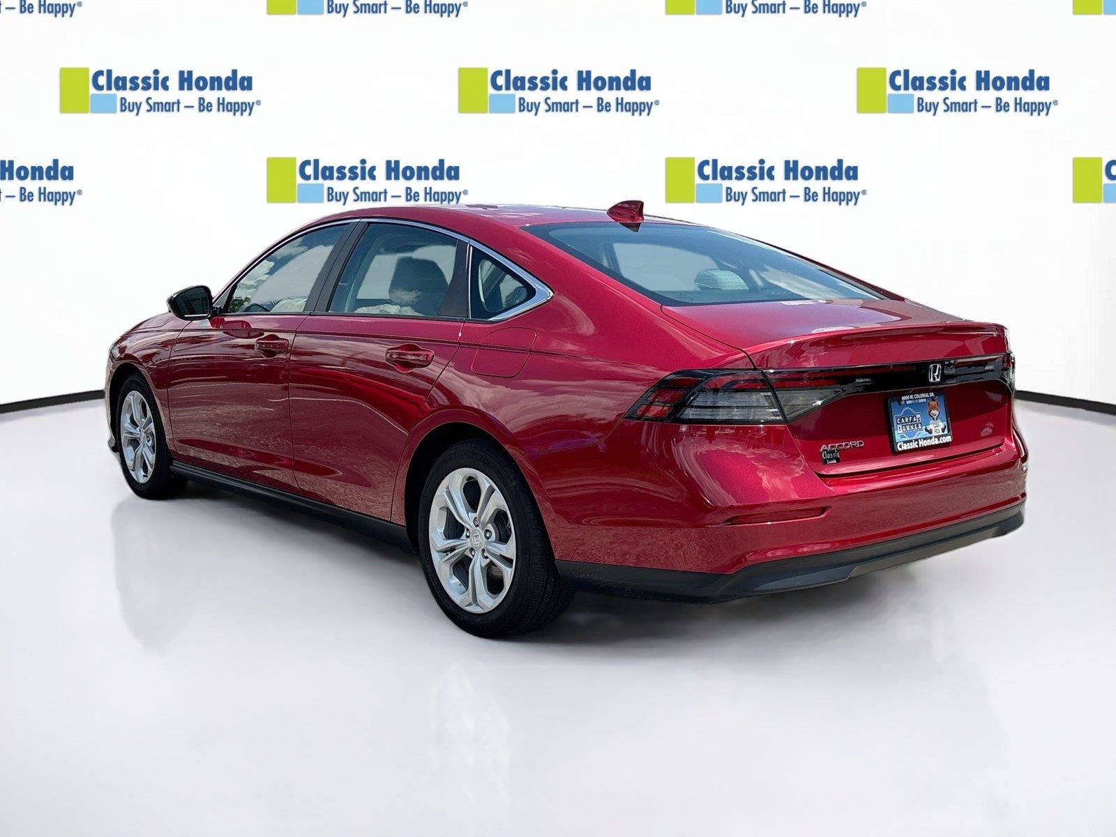 Certified 2025 Honda Accord LX image 5