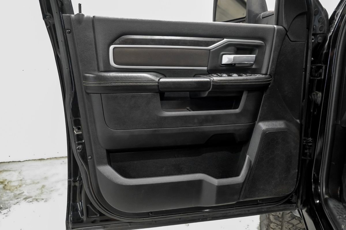 Used 2024 RAM 3500 Big Horn image 42