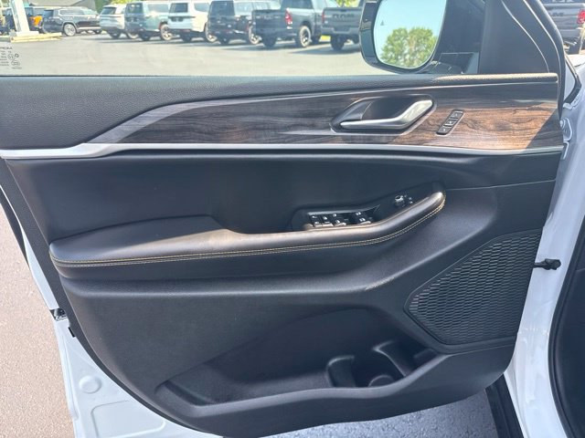 New 2026 Jeep Grand Cherokee L Limited AWD/4WD image 15