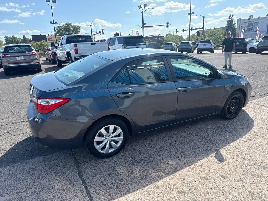 Used 2015 Toyota Corolla LE FWD image 11