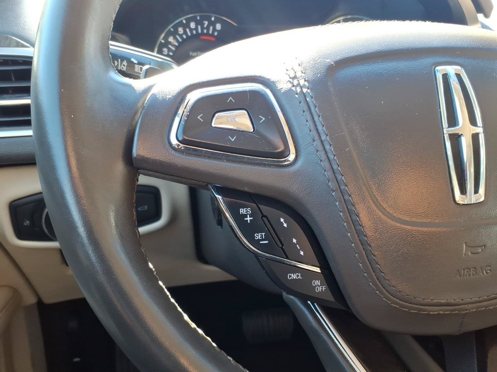 Used 2020 Lincoln MKZ Reserve w/ Luxury Package FWD image 26