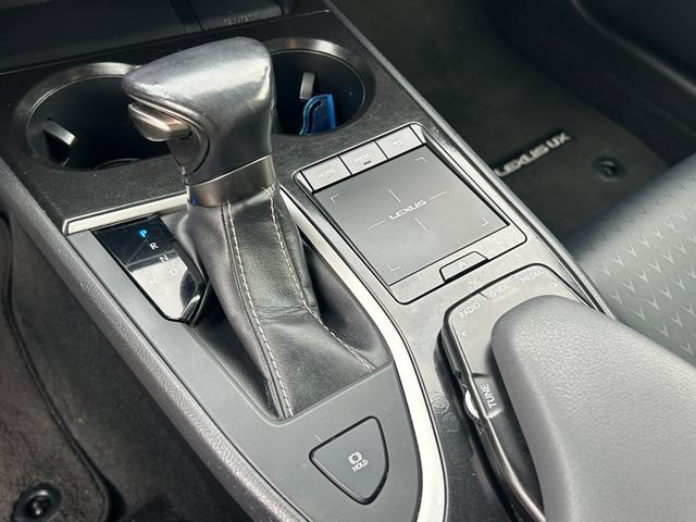 Used 2019 Lexus UX 200 w/ Accessory Package 2 FWD image 16