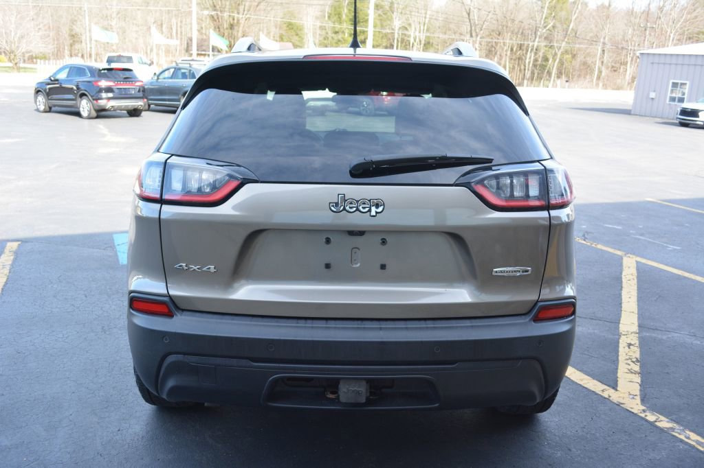 Used 2020 Jeep Cherokee Latitude Plus w/ Cold Weather Group image 4