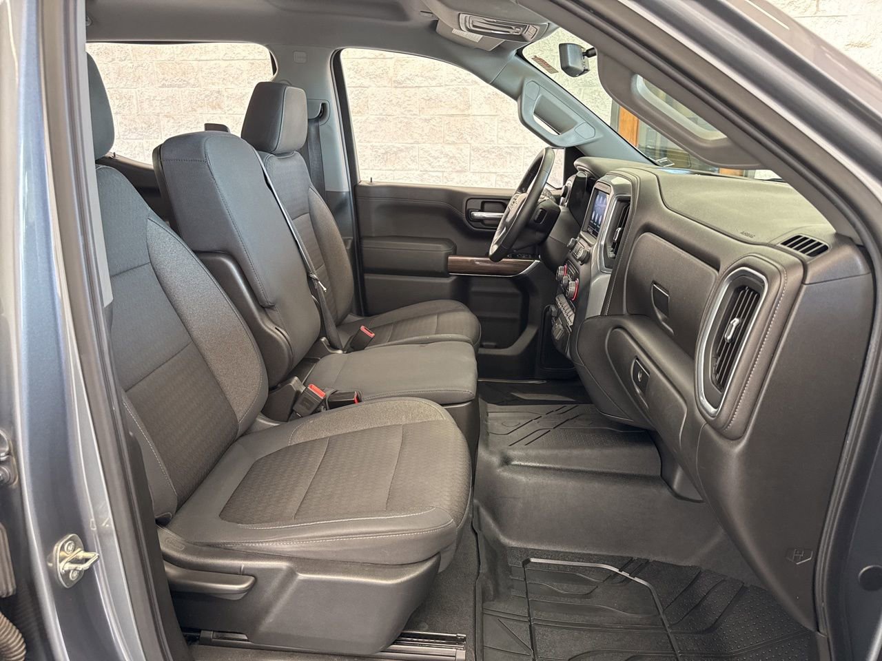 Used 2019 Chevrolet Silverado 1500 LT w/ All-Star Edition image 45