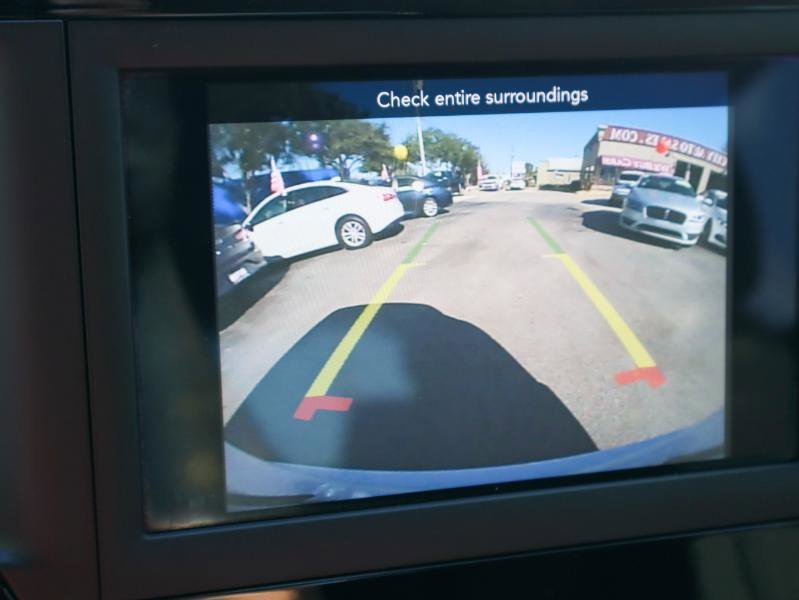 Used 2020 Chrysler Pacifica Touring w/ Cold Weather Group image 20