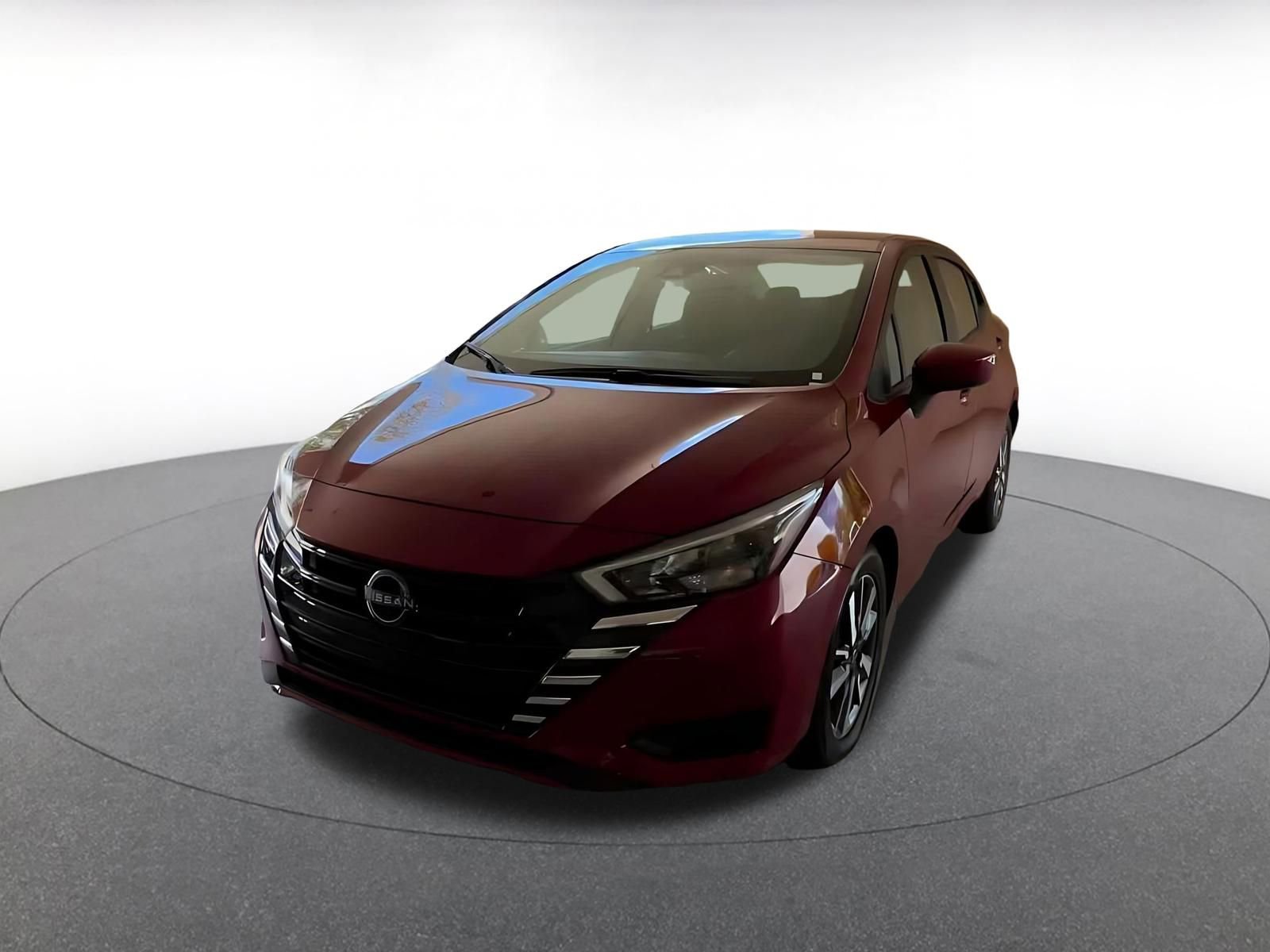 Used 2025 Nissan Versa SV image 7