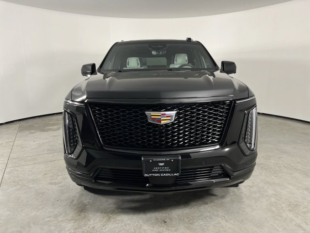 Certified 2025 Cadillac Escalade Sport Platinum AWD/4WD image 3