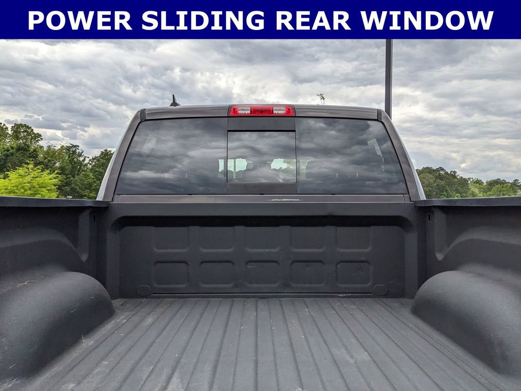 Used 2016 RAM 1500 Laramie w/ Convenience Group AWD/4WD image 12