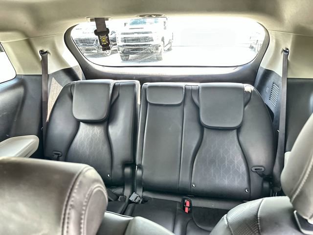 Used 2024 Kia Carnival LX image 27