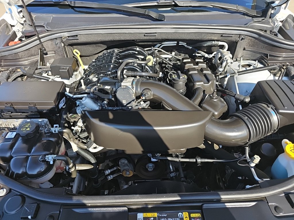 Used 2023 Dodge Durango GT AWD/4WD image 38