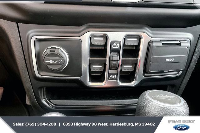 Used 2021 Jeep Gladiator Sport image 23