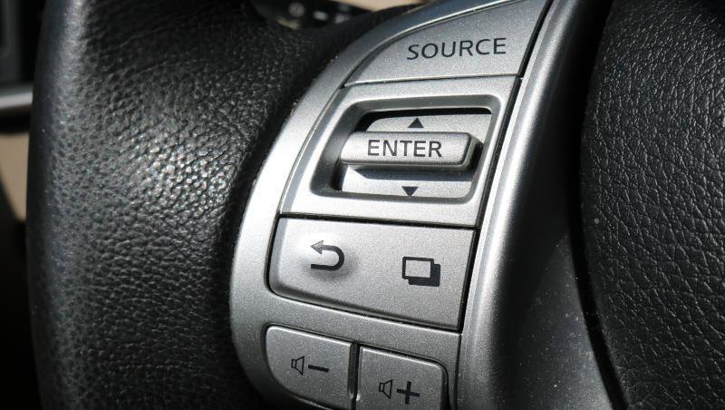 Used 2016 Nissan Rogue SL w/ SL Premium Package image 7