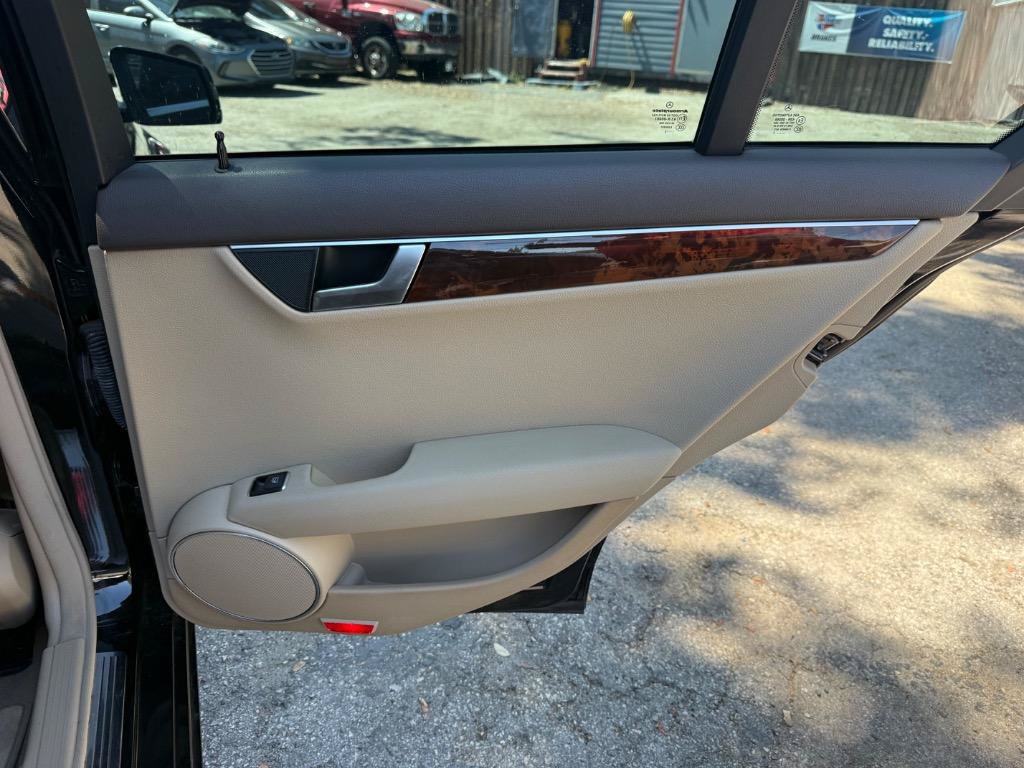 Used 2012 Mercedes-Benz C 300 4MATIC Sedan image 33